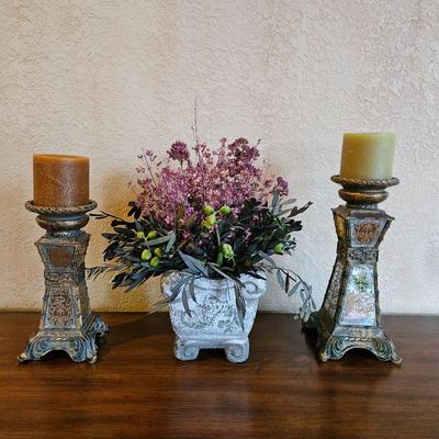 Assorted Decor - Set of Two Candle Holders with Mirrored Tiles 9