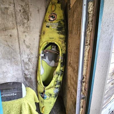  Kayak! PYRANHA MIGO 230 Yellow Kayak - Pre-owned - Lots of Wear Seen - Comes w/ Wild Wasser Splash Skirt