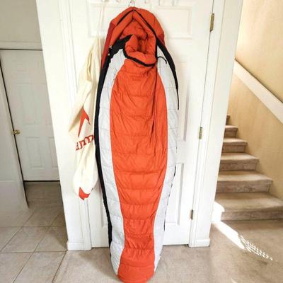 MARMOT Adult "Teton Reg" Mummy Style 100% Goose Down Sleeping Bag w/ Marmot Bag - Like-New