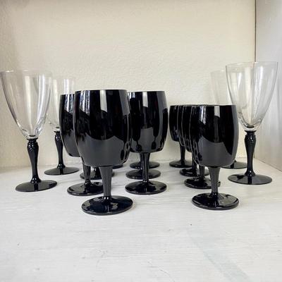 RARE 1960's MCM Black Amethyst Goblets by Reizart Europa & Fry 41 Wine Glasses w/ Swirl Stem