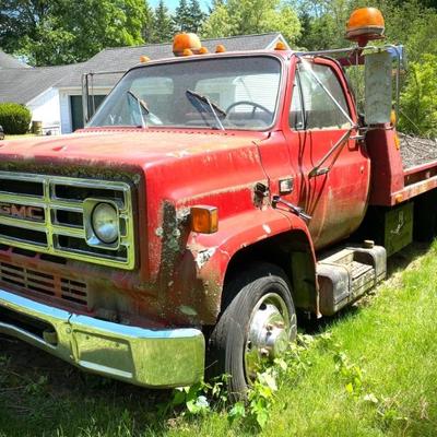 1987 gmc roll back flat bed tow truck 