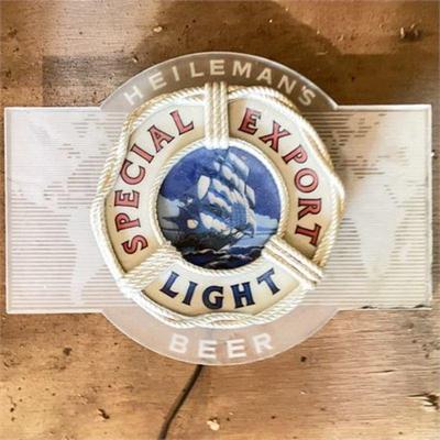 Lot 233   1 Bid(s)
Heilemans Special Export Lighted Beer Sign