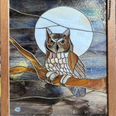 Lot 059   24 Bid(s)
Vintage Owl Stained Glass Window Decor