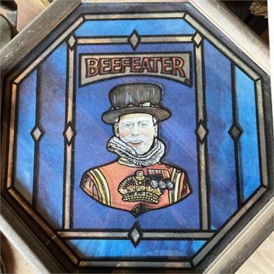 Lot 061   9 Bid(s)
Vintage Beefeater Octagon Stained Glass Bar Sign