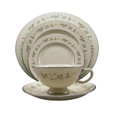 Lot 146   0 Bid(s)
Lenox Brookdale China Service Five Piece Setting for Four