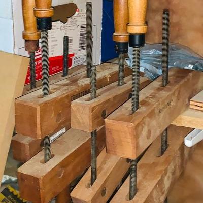 OLD SCHOOL LARGE WOOD CLAMPS