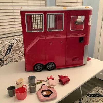 $20 American Girl Doll trailer and accessories 