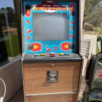 Cherry bomb vintage video game - turns on - looks clean - but donâ€™t have password to get in - 