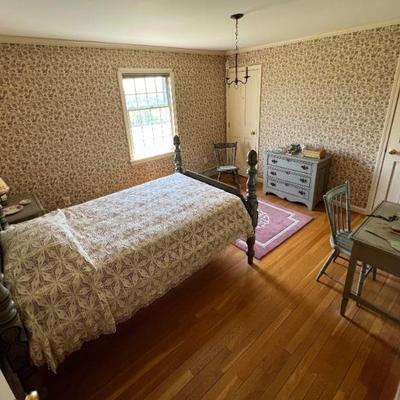 Vintage Painted Bedroom Set