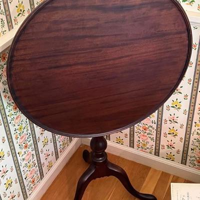 Wallace Nutting Chippendale Pedestal Table 