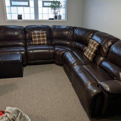 Sectional sofa with two recliners