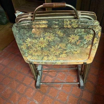 MC metal TV tray set