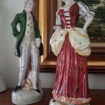 Colonial man & woman figurines - Japan
