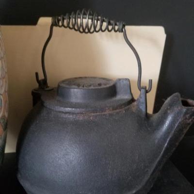 Cast iron kettle