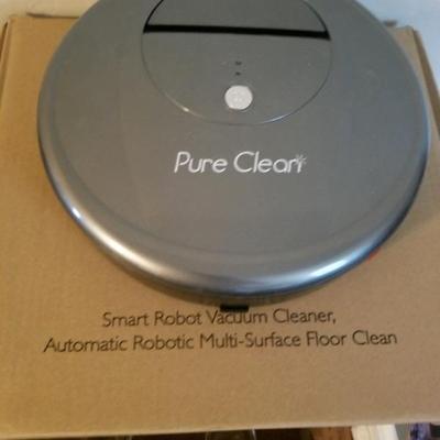 Pure Clean robotic vacuum