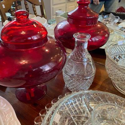 Beautiful Decorative Red Christmas Glass Jars with Lids
