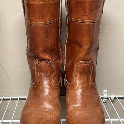 Camino boots ( size 10-D )