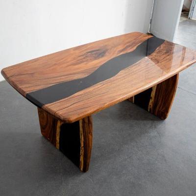 https://auctions4america.proxibid.com/Auctions-4-America/Natural-and-Resin-Live-Edge-Tables-Los-Angeles-CA/event-catalog/243587