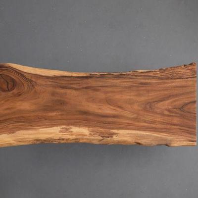 https://auctions4america.proxibid.com/Auctions-4-America/Natural-and-Resin-Live-Edge-Tables-Los-Angeles-CA/event-catalog/243587