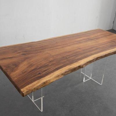 https://auctions4america.proxibid.com/Auctions-4-America/Natural-and-Resin-Live-Edge-Tables-Los-Angeles-CA/event-catalog/243587