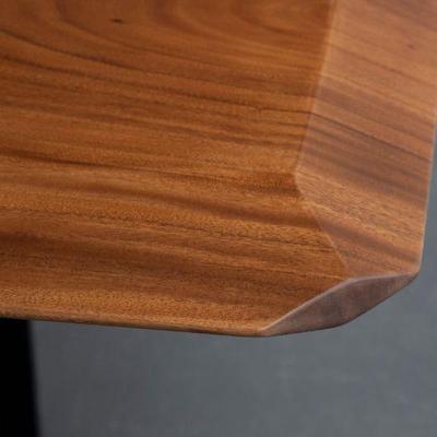 https://auctions4america.proxibid.com/Auctions-4-America/Natural-and-Resin-Live-Edge-Tables-Los-Angeles-CA/event-catalog/243587