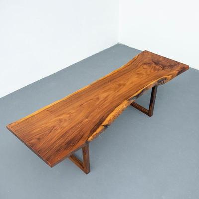 https://auctions4america.proxibid.com/Auctions-4-America/Natural-and-Resin-Live-Edge-Tables-Los-Angeles-CA/event-catalog/243587