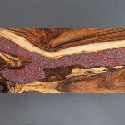 https://auctions4america.proxibid.com/Auctions-4-America/Natural-and-Resin-Live-Edge-Tables-Los-Angeles-CA/event-catalog/243587