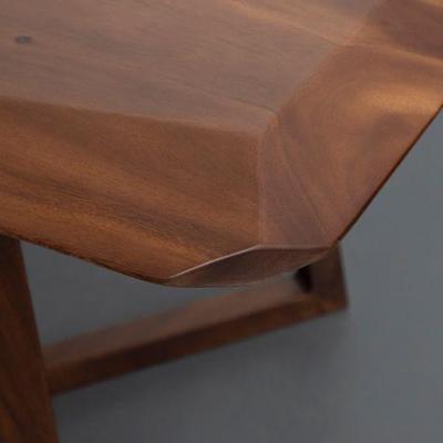 https://auctions4america.proxibid.com/Auctions-4-America/Natural-and-Resin-Live-Edge-Tables-Los-Angeles-CA/event-catalog/243587