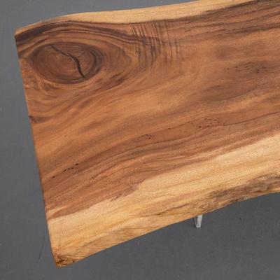https://auctions4america.proxibid.com/Auctions-4-America/Natural-and-Resin-Live-Edge-Tables-Los-Angeles-CA/event-catalog/243587
