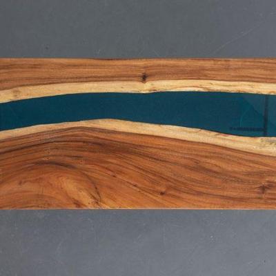 https://auctions4america.proxibid.com/Auctions-4-America/Natural-and-Resin-Live-Edge-Tables-Los-Angeles-CA/event-catalog/243587