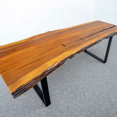 https://auctions4america.proxibid.com/Auctions-4-America/Natural-and-Resin-Live-Edge-Tables-Los-Angeles-CA/event-catalog/243587