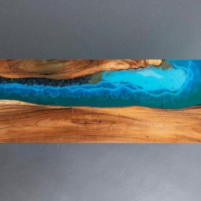 https://auctions4america.proxibid.com/Auctions-4-America/Natural-and-Resin-Live-Edge-Tables-Los-Angeles-CA/event-catalog/243587