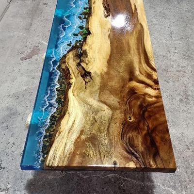 https://auctions4america.proxibid.com/Auctions-4-America/Natural-and-Resin-Live-Edge-Tables-Los-Angeles-CA/event-catalog/243587