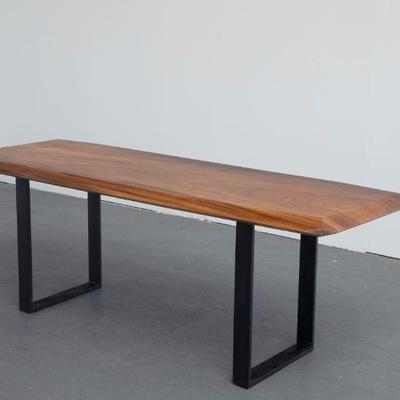 https://auctions4america.proxibid.com/Auctions-4-America/Natural-and-Resin-Live-Edge-Tables-Los-Angeles-CA/event-catalog/243587