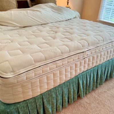 Naturepedic king size mattress - pristine condition.