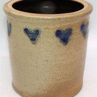 Lot 013   1 Bid(s)
Hartville pottery crock
