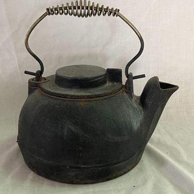 cast iron tea kettle 