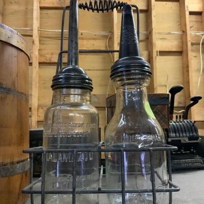 Glass Oil Bottles and Carriers
oil and Gas
J.ya B Rhodes Co. Kalamazoo, MI