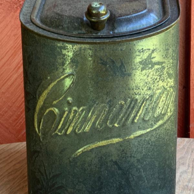Tin Cinnamon Canister General Dtore Counter Display