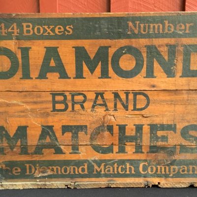 Diamond Brand Zmatcges advertising crate box 