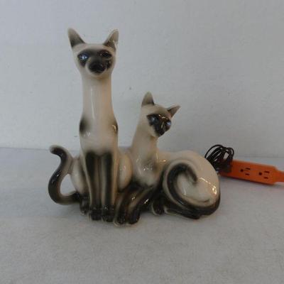 Vintage 1960s Lane & Co. Van Nuys CA Ceramic/Porcelain Siamese Cat TV Light - 12