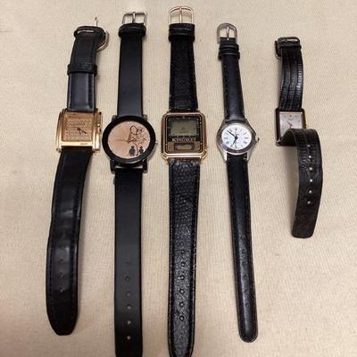 MTH047 Five Womenâ€™s Watches With Black Bands