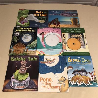 MTH011 Eight Hawaiian Childrenâ€™s Hardcover Books 