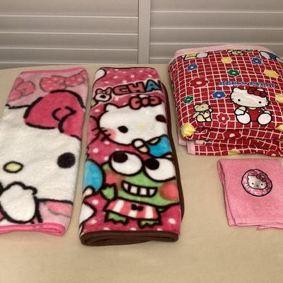 MTH145 Hello Kitty Quilt, Blankets & Hand Towel