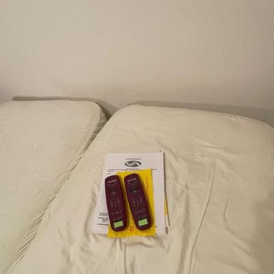 Queen adjustable mattress and base