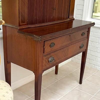 Federal Style Inlaid Mahogany Banded Tambour Writing Desk w/ Glass Top