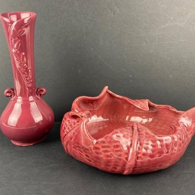Artistic Potteries California #206
Folded Leaf Dish & Abingdon Pottery Slim
Vase