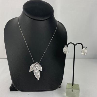  Sterling Silver Set Of Earrings And Pendant On A Chain