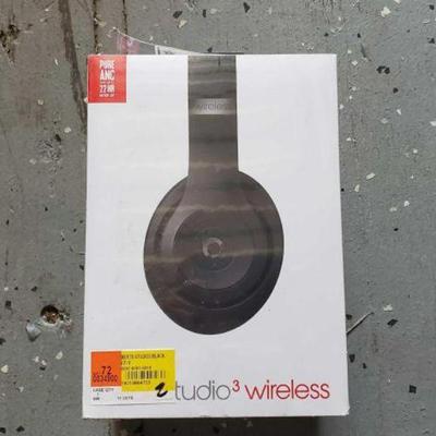 #2586 • NEW!!! Beats Studio 3 Wireless Headphones
