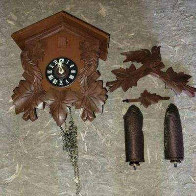 #9042 â€¢ Cuckoo Bird Clock
